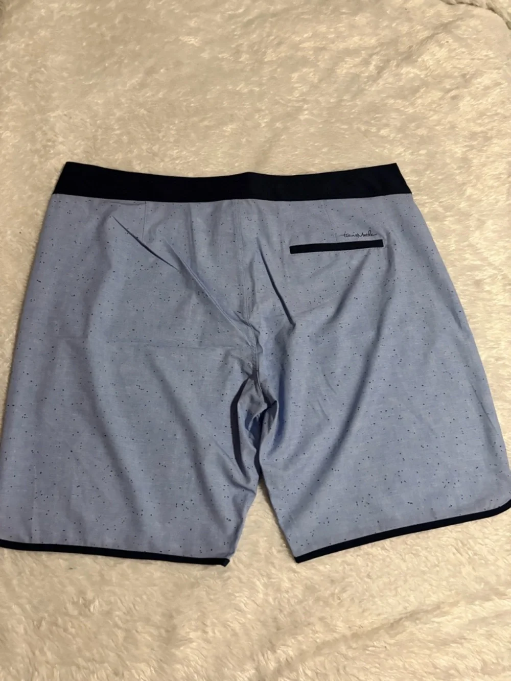 Travis Mathew Men's Eco Collection Yucatan Scallop Blue swim trunks Size 42